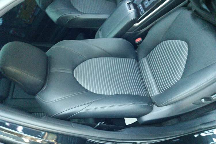 Used Toyota Crown Kluger 2022 2.5L HEV Four-Wheel Drive Premium Edition Right Front Seat