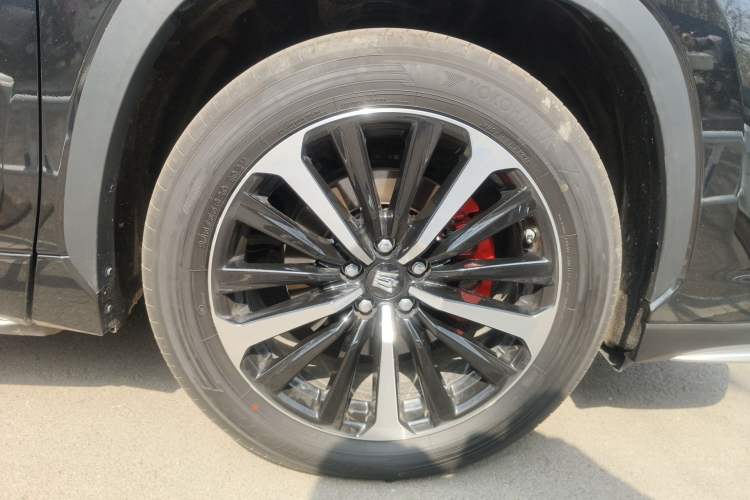 Used Toyota Crown Kluger 2022 2.5L HEV Four-Wheel Drive Premium Edition Right Front Wheel Hub