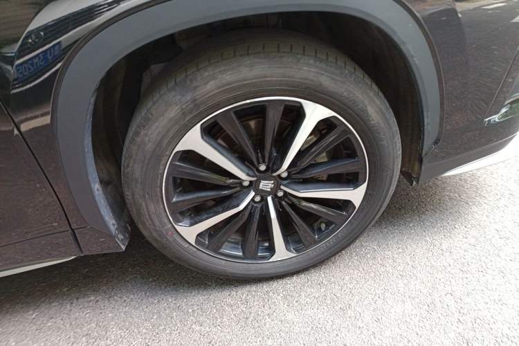 Used Toyota Crown Kluger 2022 2.5L HEV Four-Wheel Drive Premium Edition Right Front Wheel Hub