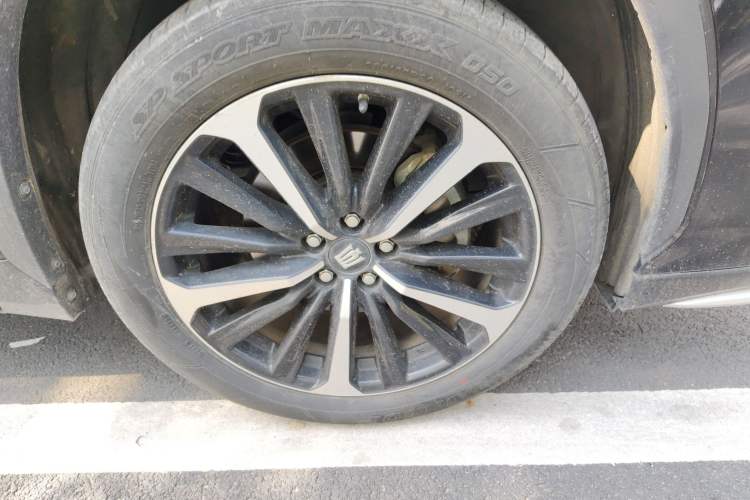 Used Toyota Crown Kluger 2022 2.5L HEV Four-Wheel Drive Premium Edition Right Front Wheel Hub