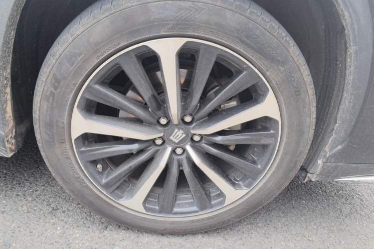 Used Toyota Crown Kluger 2022 2.5L HEV Four-Wheel Drive Premium Edition Right Front Wheel Hub