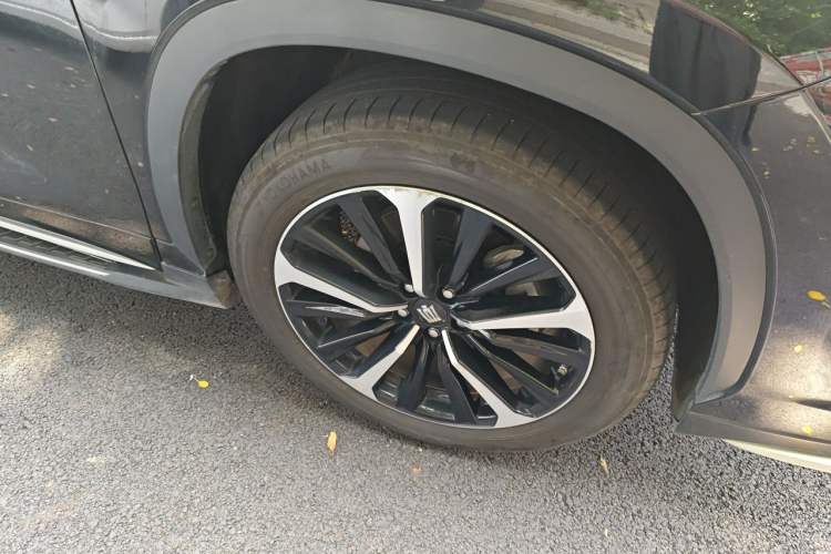 Used Toyota Crown Kluger 2022 2.5L HEV Four-Wheel Drive Premium Edition Right Front Wheel Hub