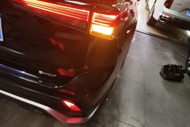 Used Toyota Crown Kluger 2022 2.5L HEV Four-Wheel Drive Premium Edition Right Rear Taillight