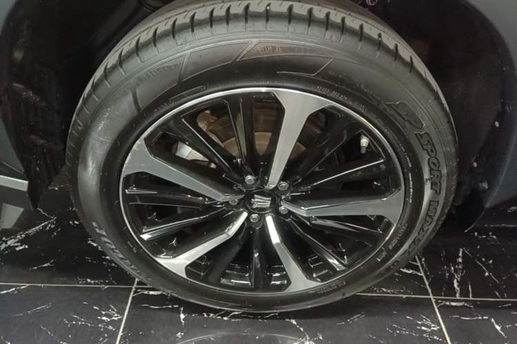 Used Toyota Crown Kluger 2022 2.5L HEV Four-Wheel Drive Premium Edition Right Rear Wheel Hub