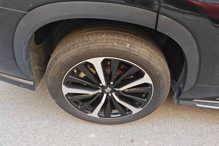 Used Toyota Crown Kluger 2022 2.0T Four-Wheel Drive Enjoyment Edition Right Rear Wheel Hub