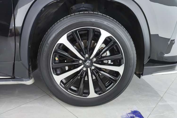 Used Toyota Crown Kluger 2022 2.5L HEV Four-Wheel Drive Flagship Edition Right Rear Wheel Hub