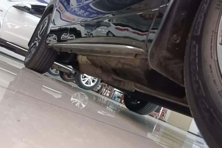 Used Toyota Crown Kluger 2022 2.0T Four-Wheel Drive Prestige Edition Right Side Sill