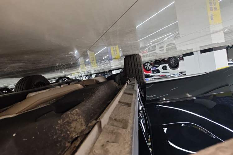 Used Toyota Crown Kluger 2022 2.5L HEV Four-Wheel Drive Flagship Edition Right Side Sill
