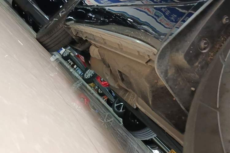 Used Toyota Crown Kluger 2022 2.0T Four-Wheel Drive Prestige Edition Right Side Sill
