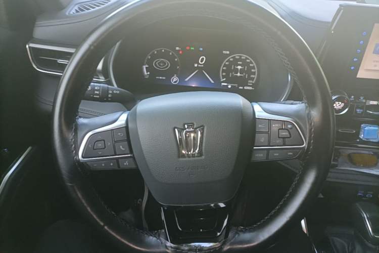 Used Toyota Crown Kluger 2022 2.0T Four-Wheel Drive Enjoyment Edition Steering Wheel