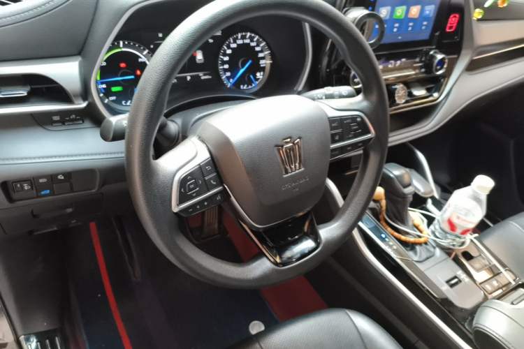 Used Toyota Crown Kluger 2022 2.5L HEV Two-Wheel Drive Entry Version Steering Wheel