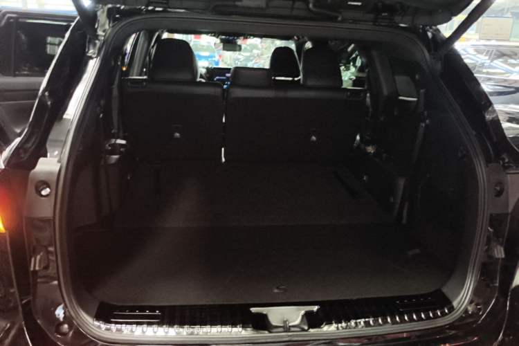 Used Toyota Crown Kluger 2022 2.5L HEV Four-Wheel Drive Premium Edition Trunk