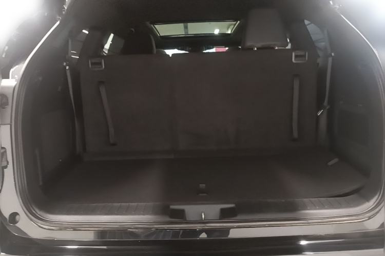 Used Toyota Crown Kluger 2022 2.0T Four-Wheel Drive Prestige Edition Trunk