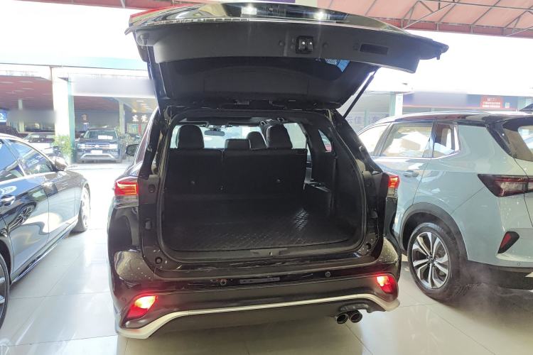 Used Toyota Crown Kluger 2022 2.5L HEV Four-Wheel Drive Luxury Edition Trunk