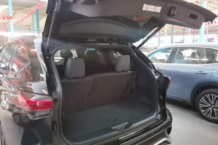 Used Toyota Crown Kluger 2022 2.5L HEV Four-Wheel Drive Premium Edition Trunk