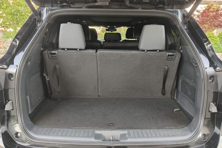 Used Toyota Crown Kluger 2022 2.0T Four-Wheel Drive Prestige Edition Trunk