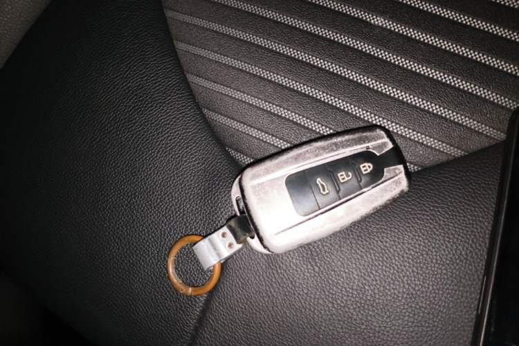 Used Toyota Crown Kluger 2022 2.5L HEV Four-Wheel Drive Premium Edition Vehicle Key
