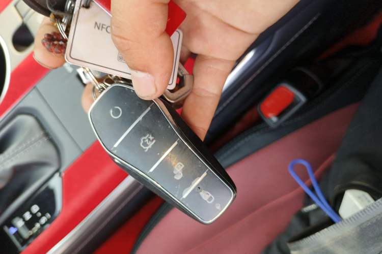 Used Toyota Crown Kluger 2022 2.5L HEV Four-Wheel Drive Premium Edition Vehicle Key