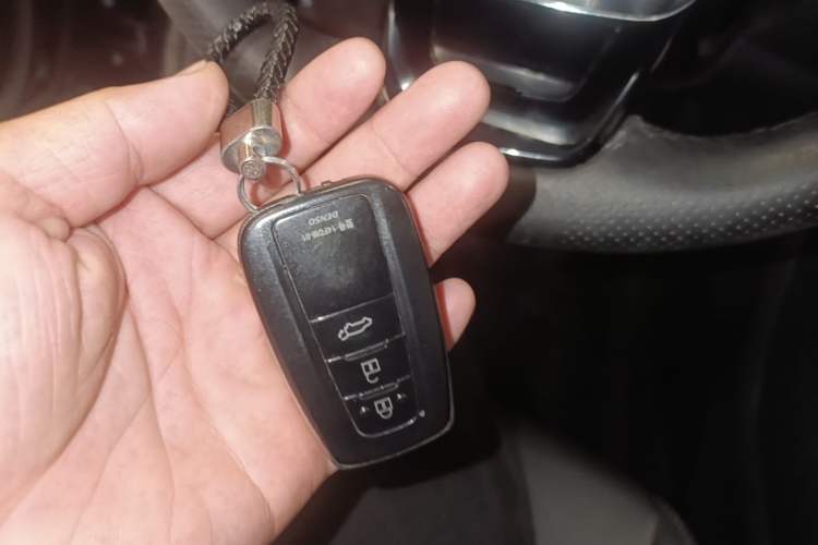 Used Toyota Crown Kluger 2022 2.0T Four-Wheel Drive Prestige Edition Vehicle Key