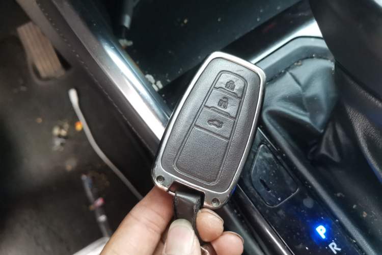 Used Toyota Crown Kluger 2022 2.5L HEV Four-Wheel Drive Premium Edition Vehicle Key