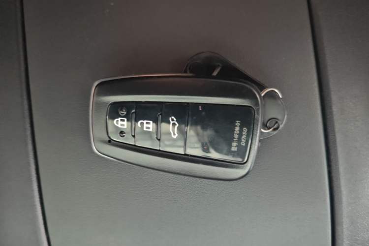 Used Toyota Crown Kluger 2022 2.0T Four-Wheel Drive Enjoyment Edition Vehicle Key