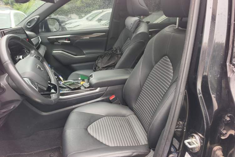 Used Toyota Crown Kluger 2022 2.5L HEV Four-Wheel Drive Premium Edition Left Front Seat