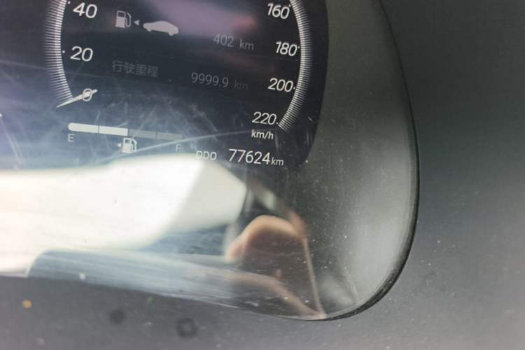 Used Toyota Crown Kluger 2022 2.5L HEV Four-Wheel Drive Premium Edition Odometer Close Up