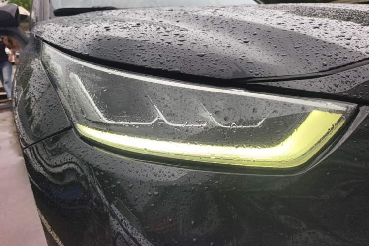 Used Toyota Crown Kluger 2022 2.5L HEV Four-Wheel Drive Premium Edition Right Front Headlight