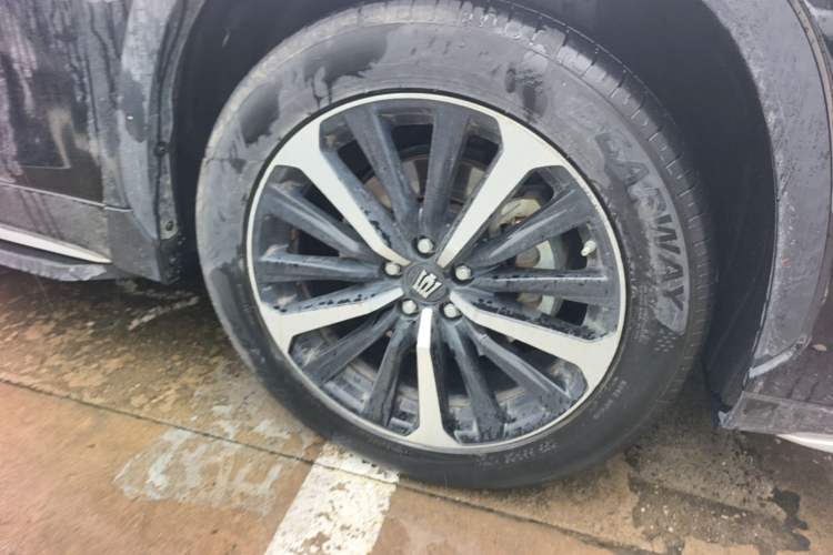 Used Toyota Crown Kluger 2022 2.5L HEV Four-Wheel Drive Premium Edition Right Front Wheel Hub