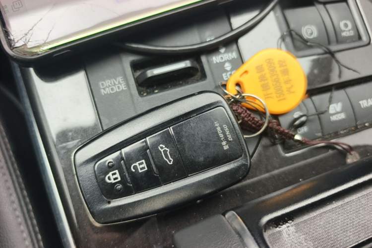 Used Toyota Crown Kluger 2022 2.5L HEV Four-Wheel Drive Premium Edition Vehicle Key
