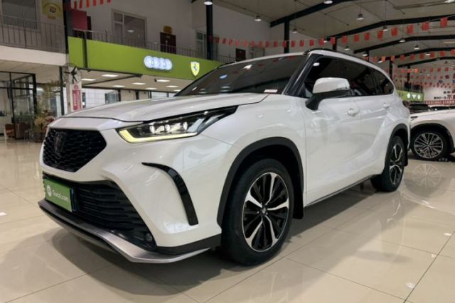 Ojetý Toyota Crown Kluger 2022 2.0T Four-Wheel Drive Enjoyment Edition