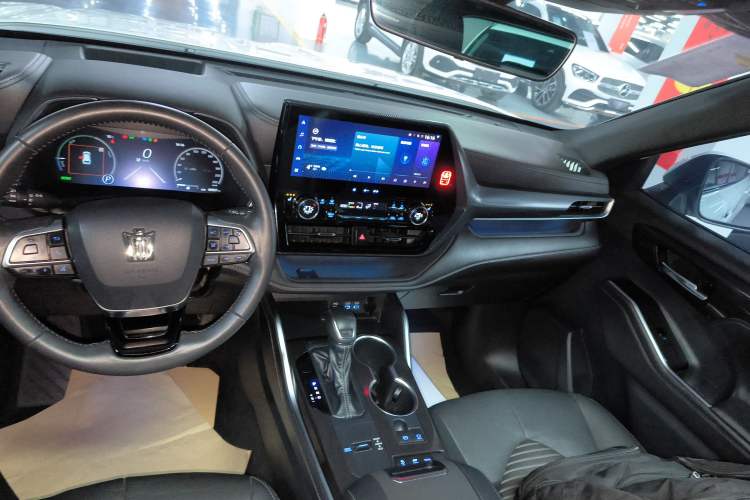 Used Toyota Crown Kluger 2022 2.5L HEV Four-Wheel Drive Premium Edition Audio And AC Panel