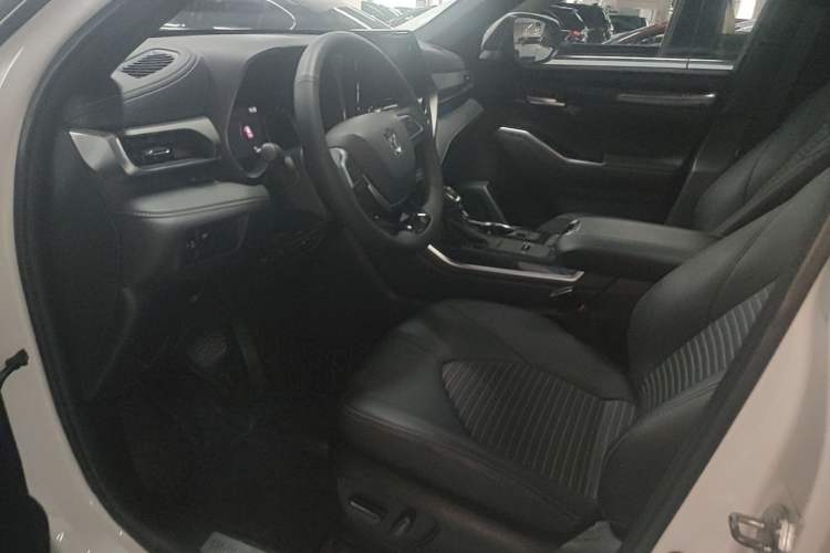Used Toyota Crown Kluger 2022 2.5L HEV Four-Wheel Drive Luxury Edition Driver Seat