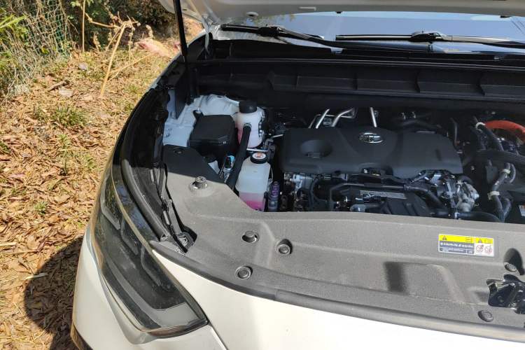 Used Toyota Crown Kluger 2022 2.5L HEV Four-Wheel Drive Premium Edition Engine Bay Right