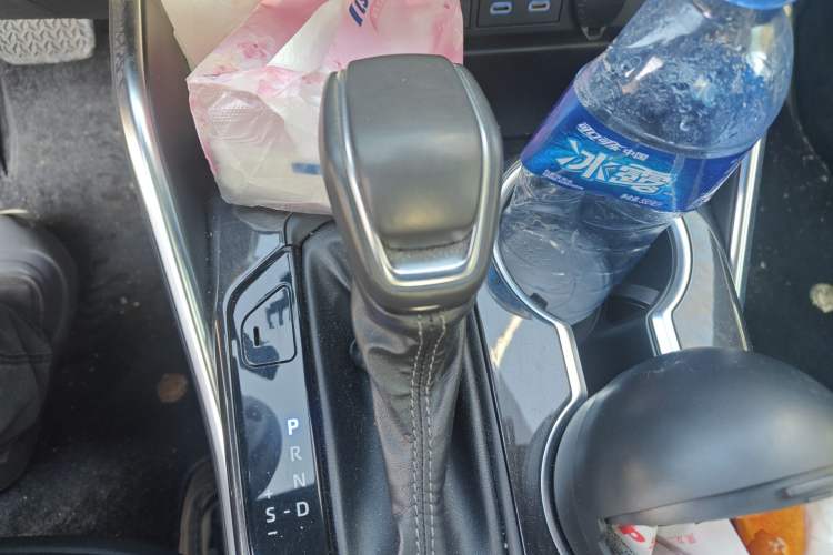 Used Toyota Crown Kluger 2022 2.5L HEV Four-Wheel Drive Luxury Edition Gear Lever