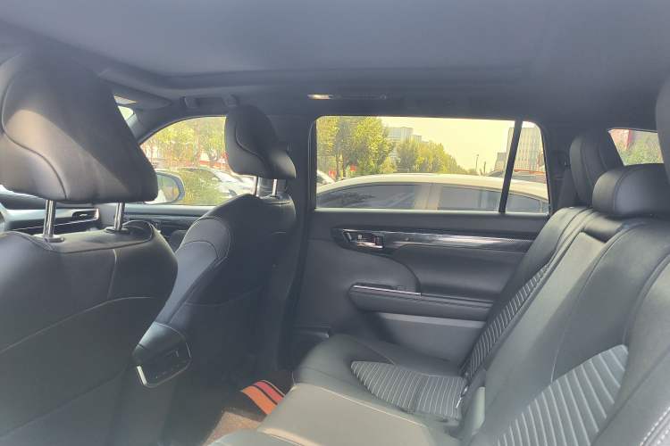 Used Toyota Crown Kluger 2022 2.5L HEV Four-Wheel Drive Premium Edition Headliner