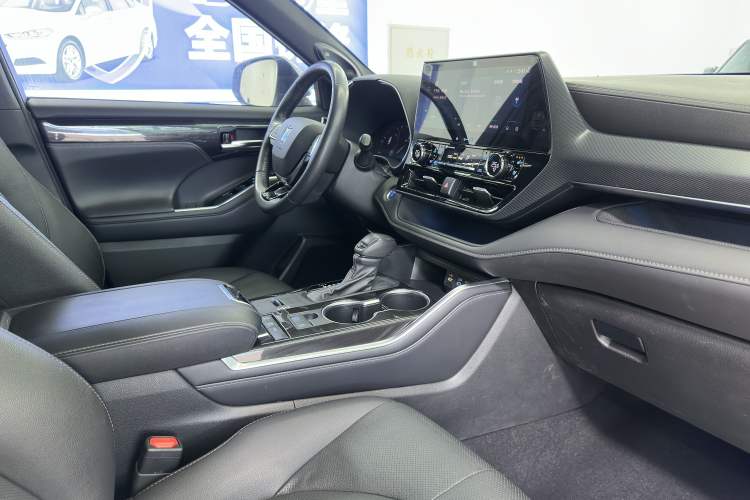 Used Toyota Crown Kluger 2022 2.5L HEV Four-Wheel Drive Flagship Edition Interior 10