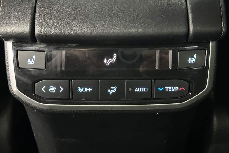 Used Toyota Crown Kluger 2022 2.5L HEV Four-Wheel Drive Flagship Edition Interior 3