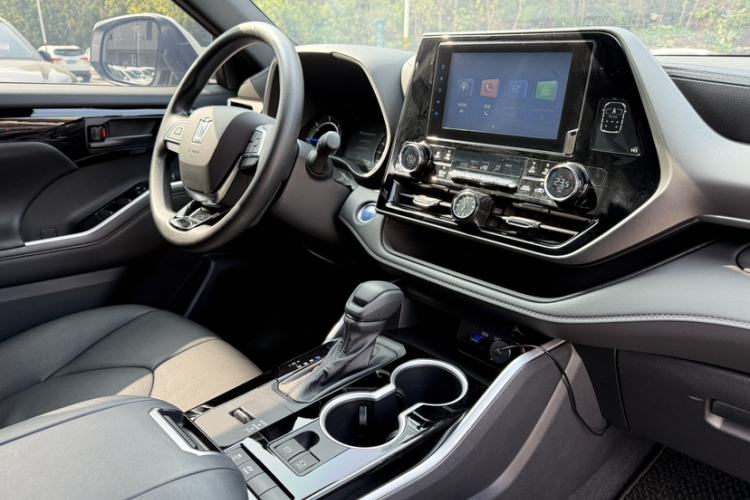 Used Toyota Crown Kluger 2022 2.5L HEV Two-Wheel Drive Elite Edition Interior 3