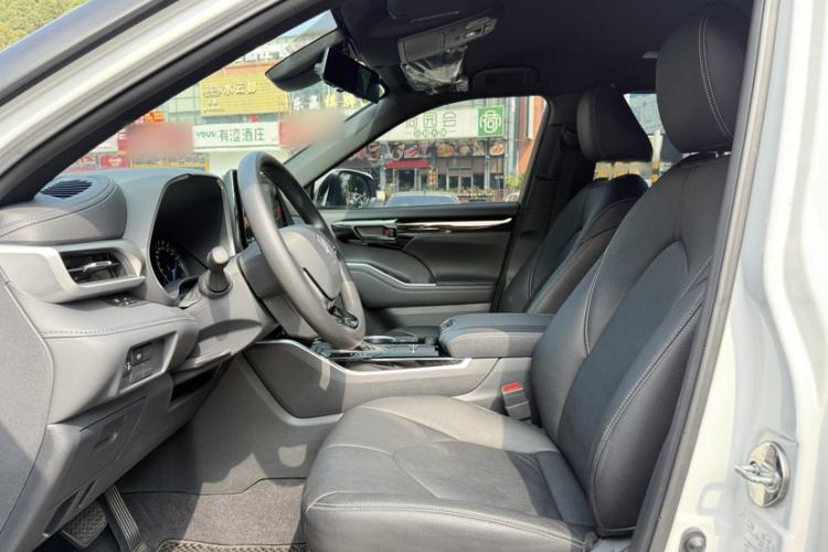 Used Toyota Crown Kluger 2022 2.5L HEV Two-Wheel Drive Elite Edition Interior 4