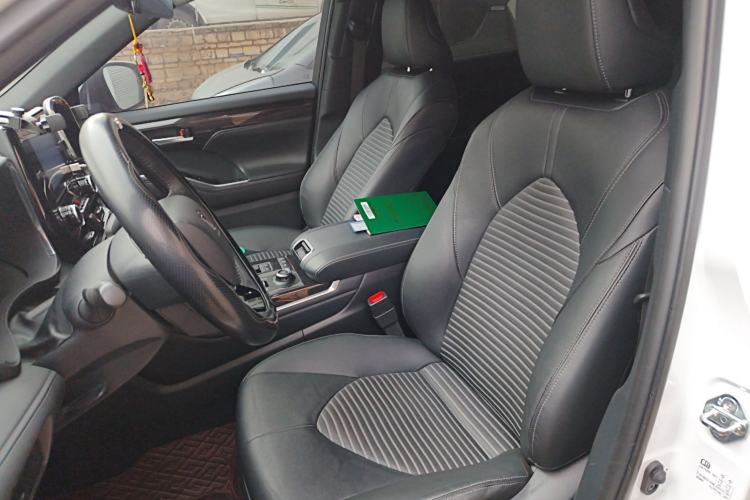 Used Toyota Crown Kluger 2022 2.0T Four-Wheel Drive Enjoyment Edition Left Front Seat