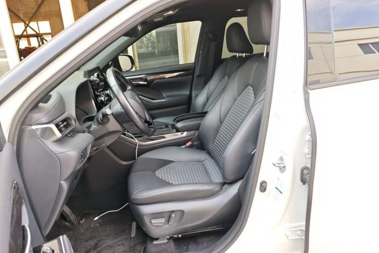 Used Toyota Crown Kluger 2022 2.5L HEV Four-Wheel Drive Premium Edition Left Front Seat