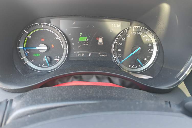 Used Toyota Crown Kluger 2022 2.5L HEV Four-Wheel Drive Luxury Edition Odometer Close Up