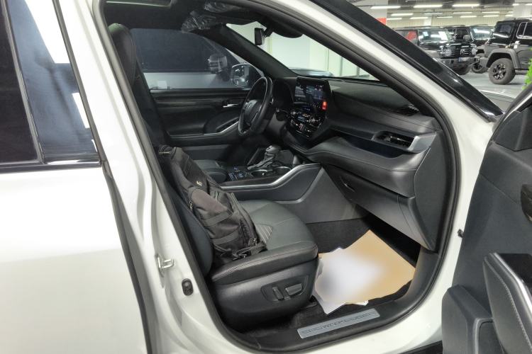 Used Toyota Crown Kluger 2022 2.5L HEV Four-Wheel Drive Premium Edition Right Front Seat