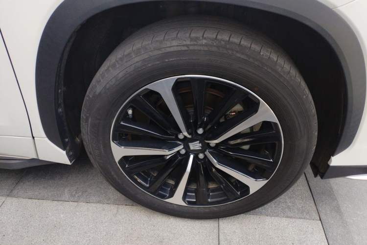 Used Toyota Crown Kluger 2022 2.5L HEV Four-Wheel Drive Premium Edition Right Front Wheel Hub
