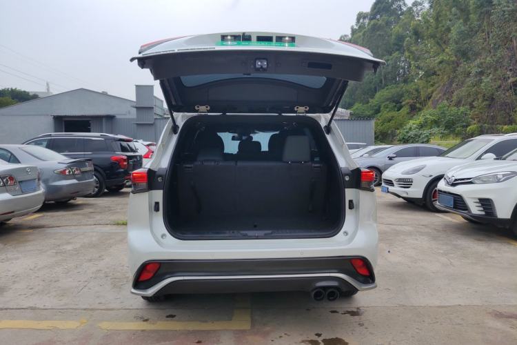 Used Toyota Crown Kluger 2022 2.5L HEV Two-Wheel Drive Elite Edition Trunk