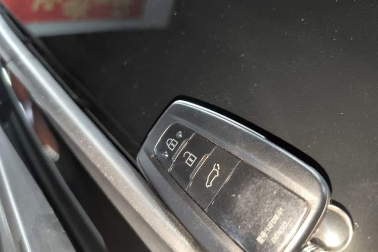 Used Toyota Crown Kluger 2022 2.5L HEV Four-Wheel Drive Premium Edition Vehicle Key