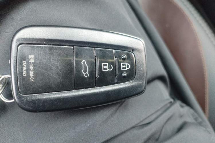 Used Toyota Crown Kluger 2022 2.5L HEV Four-Wheel Drive Premium Edition Vehicle Key