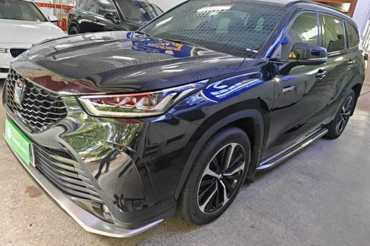 Toyota Crown Kluger 2023 2.5L HEV Four-Wheel Drive Luxury Edition d’occasion Guazi used car, China used car export, Used car for sale, Used cars, Cheapest cars for sale