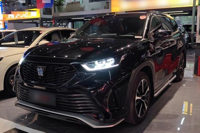 Ojetý Toyota Crown Kluger 2023 2.5L HEV Four-Wheel Drive Flagship Edition